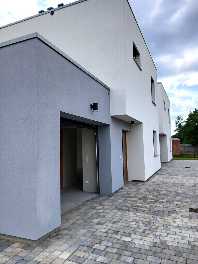Dom Sprzedaż Domecko